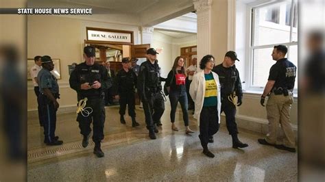Fossil Fuel Protesters Arrested After Day Of Holding Empty Chamber “Hostage”